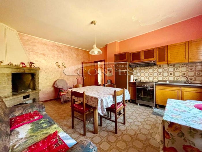 Casa con 6 locali in vendita in Via Riva Tarugo, Sant'Ippolito
