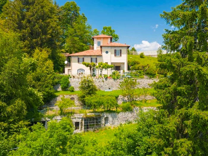 Casa con 6 locali in vendita in Via alle Colme, Brunate