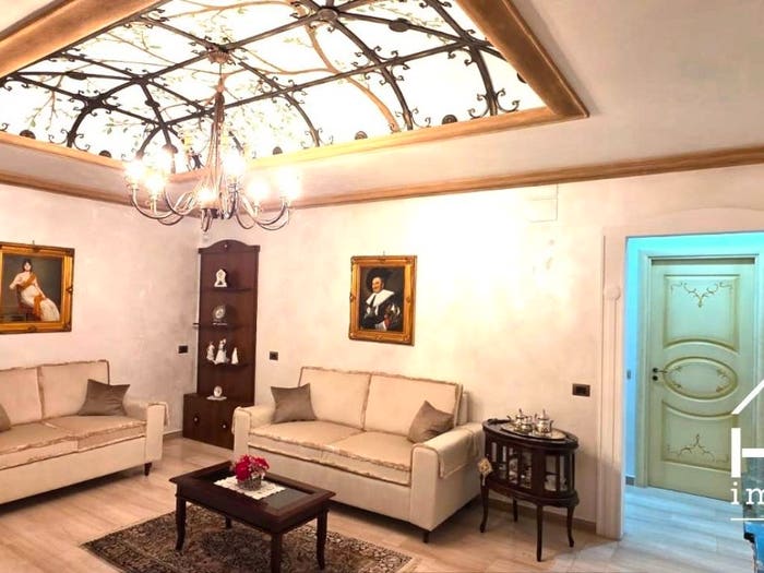 Appartamento con 5 locali in vendita in Corso Italia, Paternò