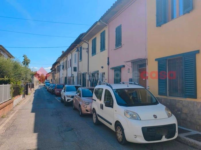 Casa con 5 locali in vendita in Via Baracca, Torricella, Campi Bisenzio