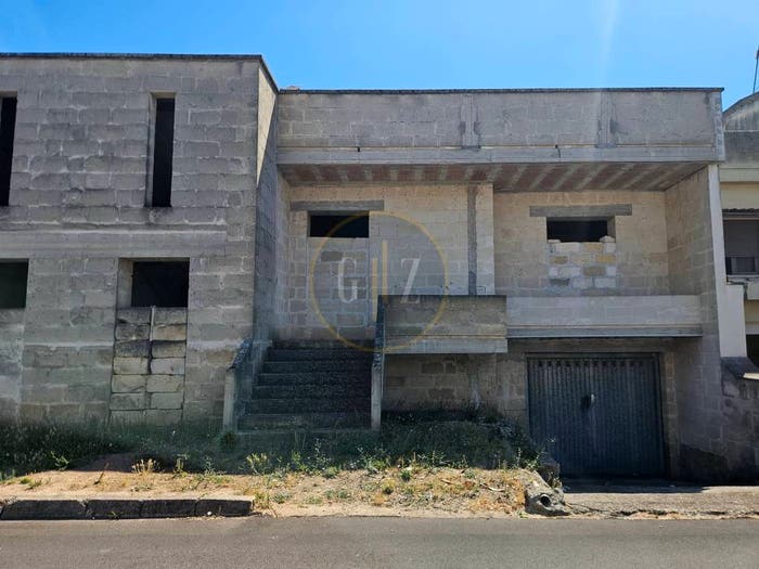 Casa con 6 locali in vendita in Via Giovanni XXIII, Borgagne, Melendugno