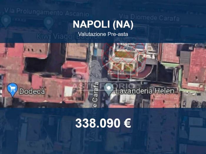 Appartamento con 5 locali in vendita in Via Diomede Carafa, Fuorigrotta Bagnoli, Napoli