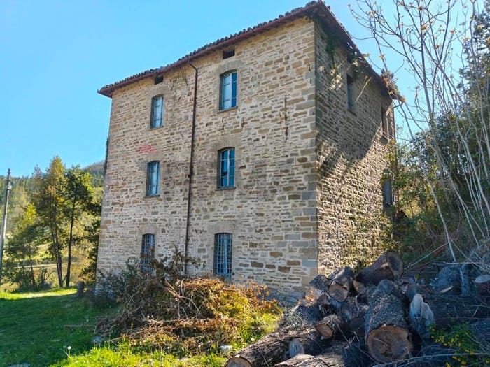 Casa con 6 locali in vendita in Loc Boarella, Gubbio
