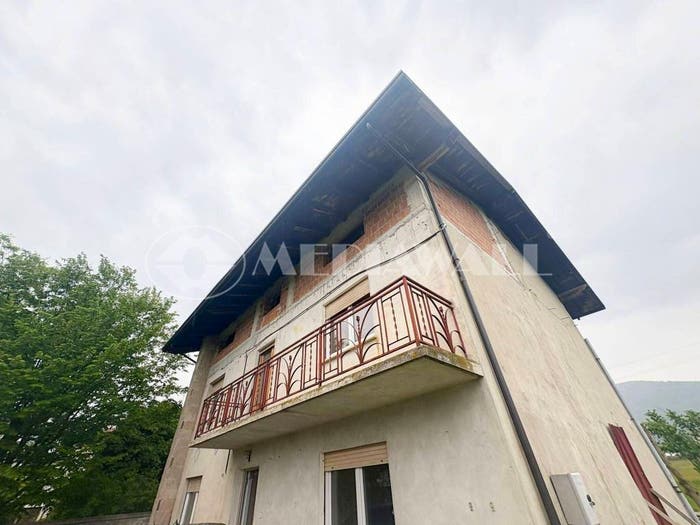 Casa con 6 locali in vendita in Usago, Travesio
