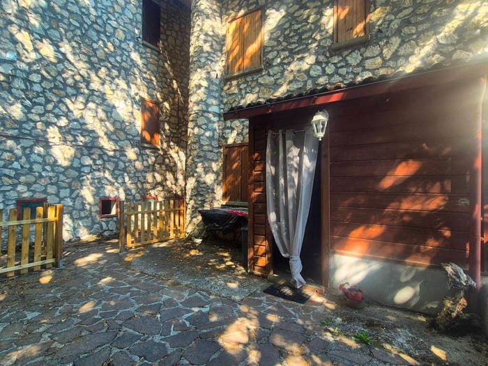 Appartamento bilocale in vendita in Via Santa Lucia, Cerri, Rocca di Cambio