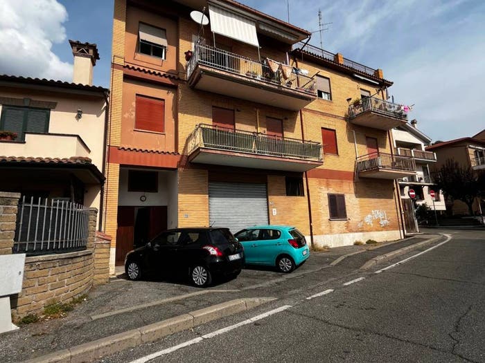 Appartamento trilocale in vendita in Via Roma, Centro, Trevignano Romano
