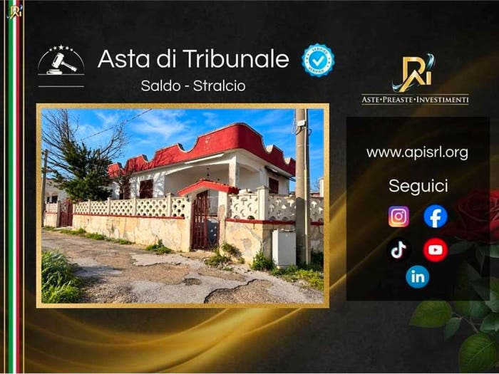 Casa trilocale in vendita in Contrada Monache, Marina Di Lizzano, Lizzano