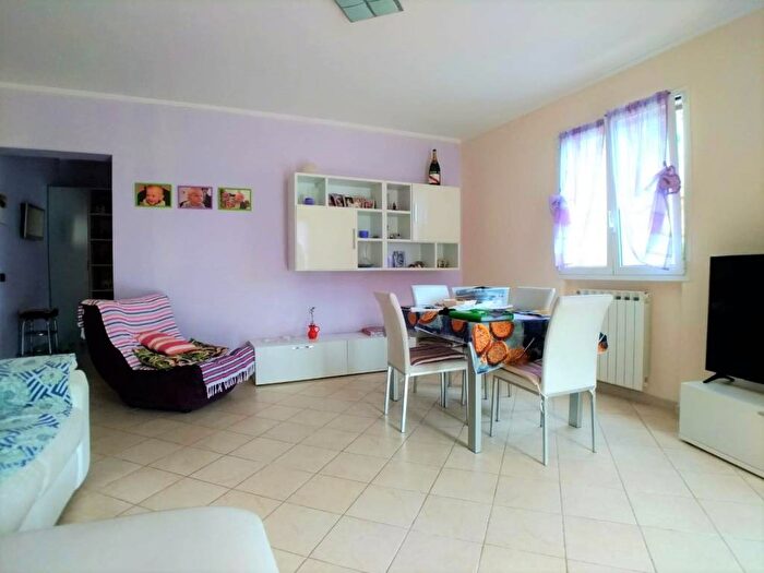 Casa con 6 locali in vendita in Camporosso, Centro