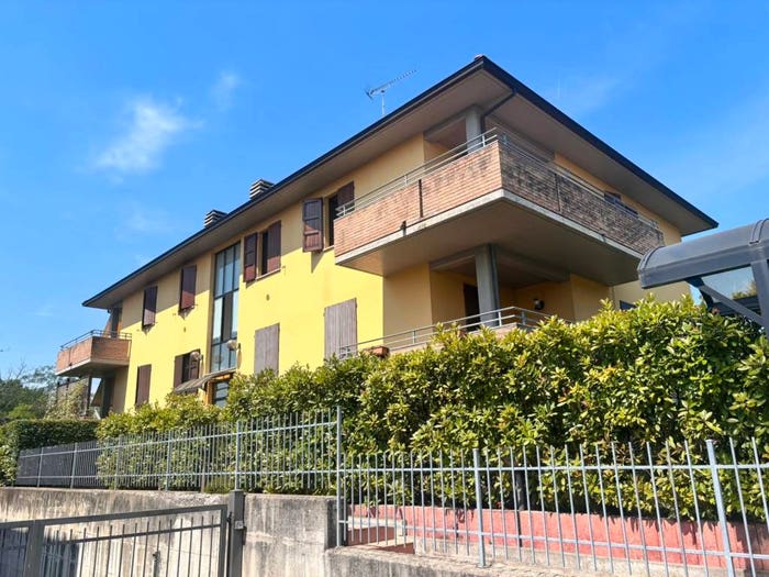 Appartamento quadrilocale in vendita in Via Luigi Devoto, Medesano