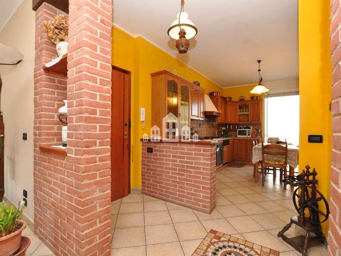 Appartamento quadrilocale in vendita in Via Mazzini, Centro, Cuorgnè