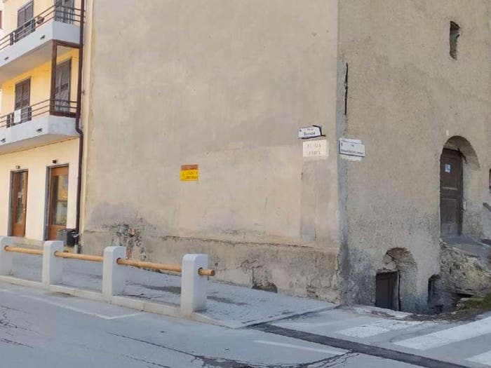 Casa in vendita in piazza Europa, Centro, Cesana Torinese