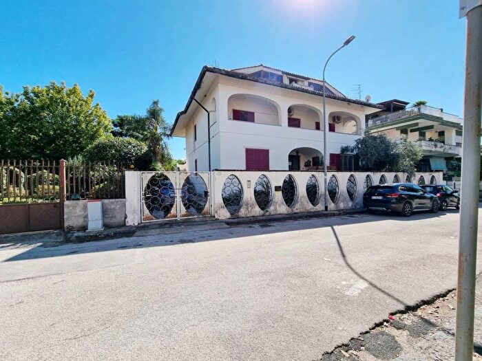 Casa quadrilocale in vendita in via Martucci, Parco Cerasole, Caserta