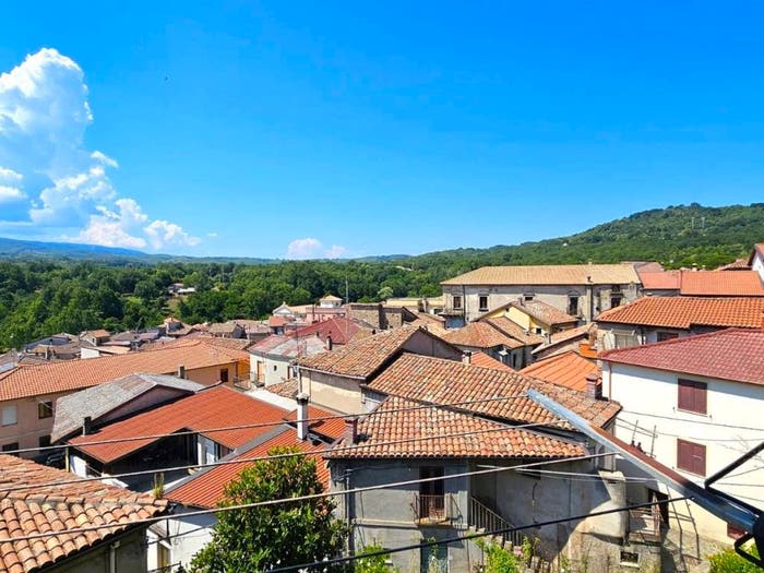 Appartamento trilocale in vendita in Vicolo Conte Ruggiero, Centro, Torre di Ruggiero