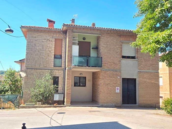 Casa con 6 locali in vendita in Via Circonvallazione, Centro, Fratta Todina