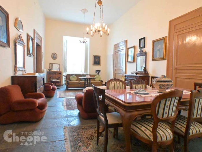 Casa con 6 locali in vendita in Piazza Guglielmo Marconi, Belmonte del Sannio