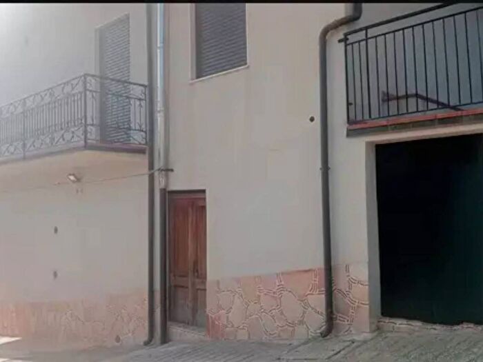 Casa con 6 locali in vendita in Contrada San Basilio, Galati Mamertino