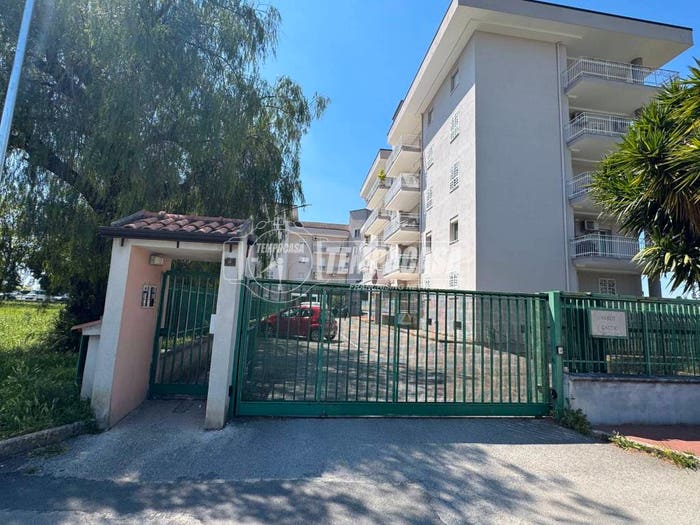 Appartamento quadrilocale in vendita in Via della Foresta, San Tammaro