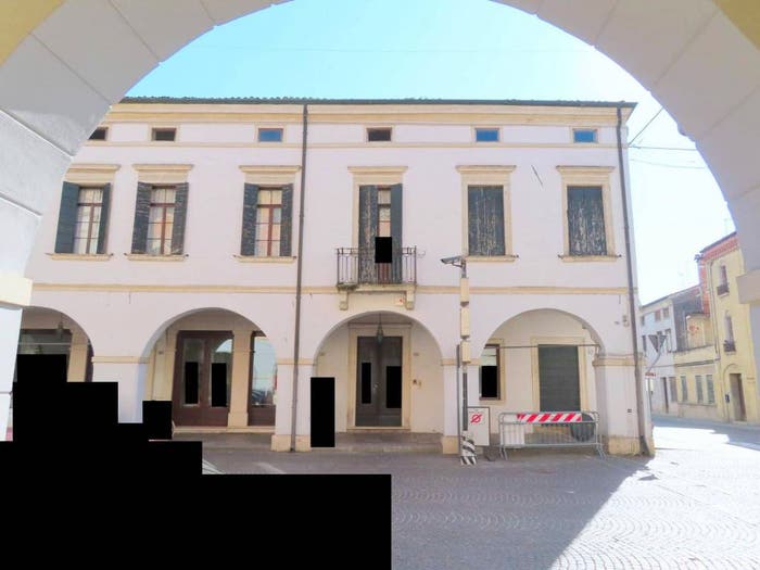 Appartamento con 6 locali in vendita in Via Giacomo Matteotti int Montagnana PD, Centro, Montagnana