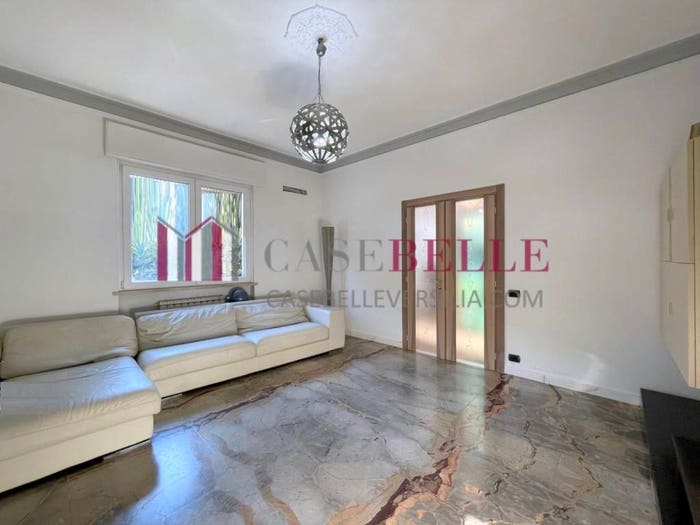Casa con 5 locali in vendita in Via Fanin, Camaiore Paese, Camaiore