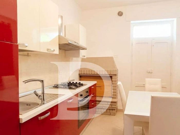 Casa con 6 locali in vendita in Via Val di Foro, Villamagna
