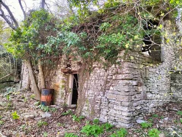Casa bilocale in vendita in La Caldela, Cison di Valmarino