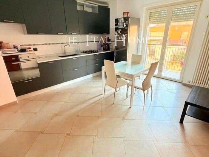 Appartamento trilocale in vendita in Corso Ivrea, Centro, Aosta