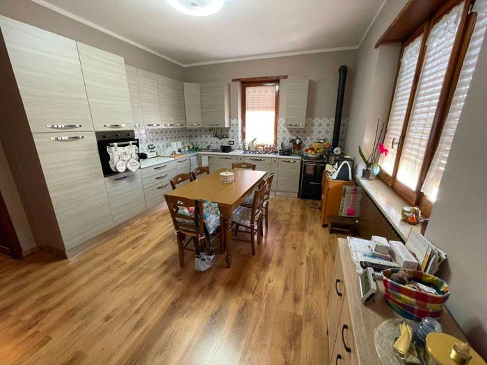 Casa con 6 locali in vendita in Castelrosso Torassi, Chivasso