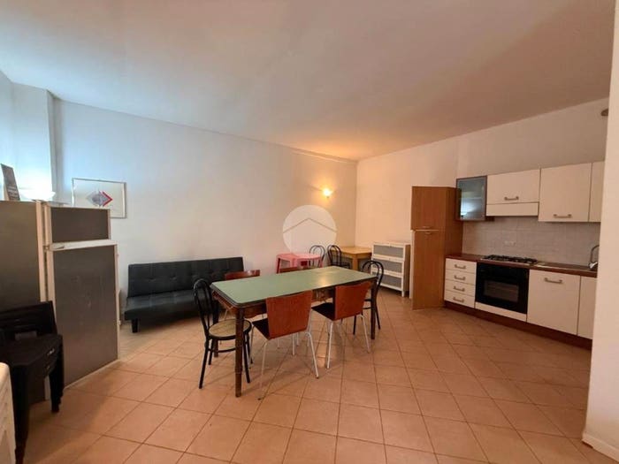 Appartamento trilocale in vendita in Via Vesuvio, Pinarella, Cervia