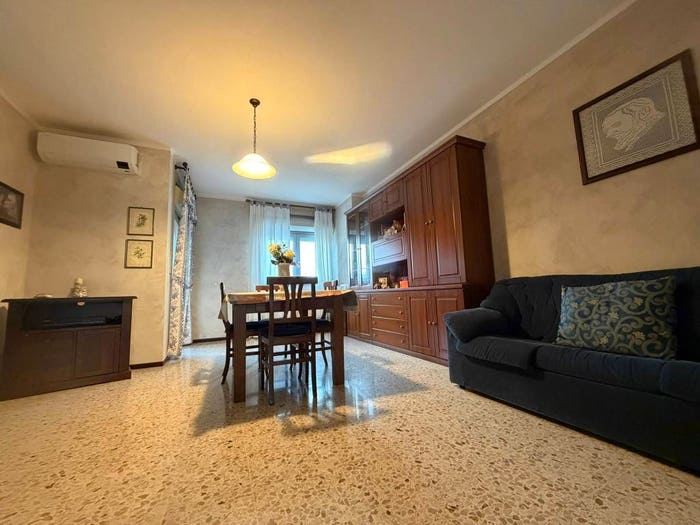 Appartamento trilocale in vendita in Via Bertairone, Abbadia Alpina, Pinerolo