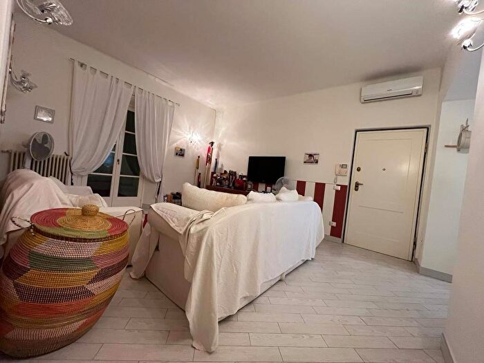 Appartamento trilocale in vendita in Via Settembre, Forte Dei Marmi