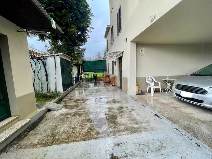 Casa con 6 locali in vendita in Tassignano Paganico, Capannori