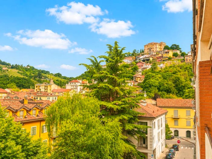 Appartamento con 5 locali in vendita in Via Giovanni XXIII, Canelli