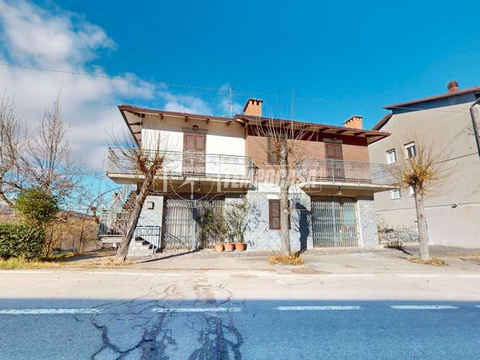 Casa con 5 locali in vendita in Pavullo nel Frignano