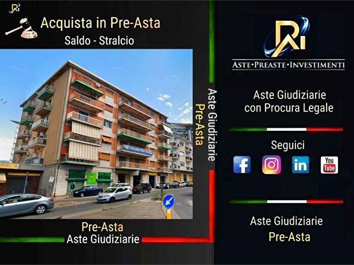 Appartamento con 5 locali in vendita in Via Panebianco, Panebianco Tribunale, Cosenza