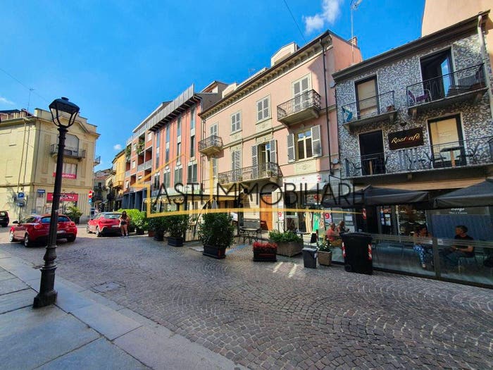 Appartamento bilocale in vendita in Via Camillo Benso di Cavour, Centro Storico, Asti