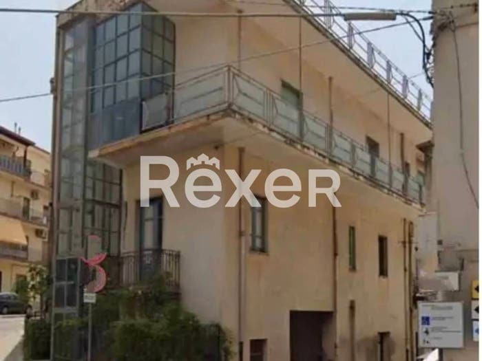 Casa con 6 locali in vendita in Via Provinciale, Rocca Di Capri Leone, Capri Leone