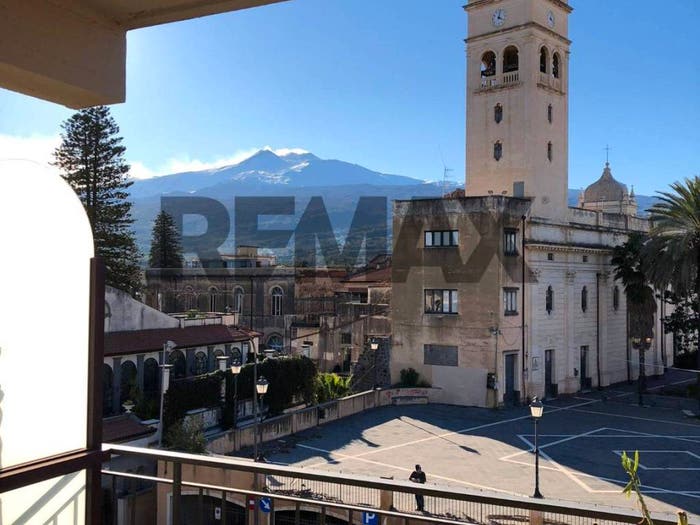 Appartamento con 5 locali in vendita in via mario rapisardi, Fiumefreddo di Sicilia