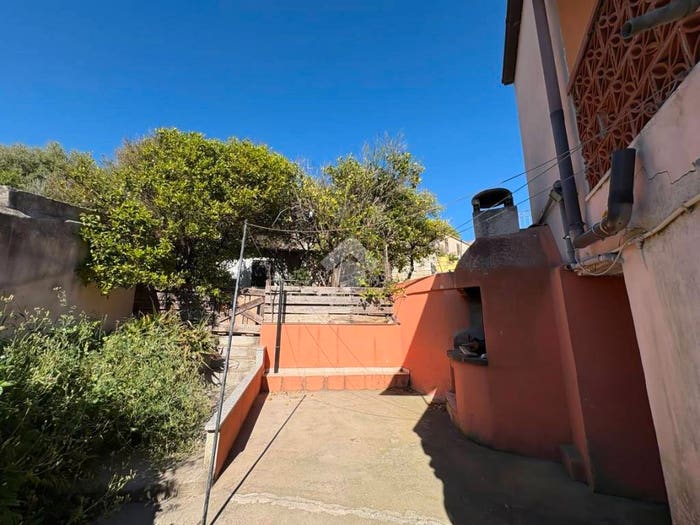 Appartamento quadrilocale in vendita in Via Capitano Satta, Uri