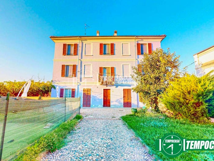 Casa con 6 locali in vendita in Via Stazione, Valle Lomellina