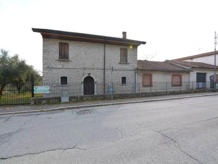 Casa bilocale in vendita in Torella dei Lombardi