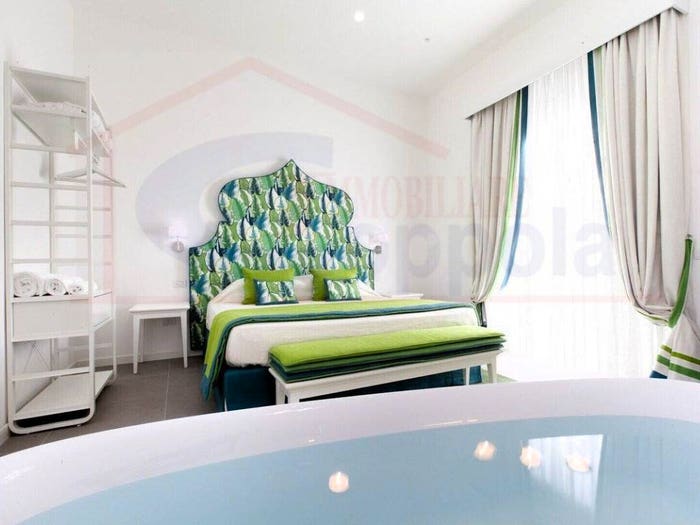 Appartamento bilocale in vendita in Via Santa Maria della Pietà, Sorrento