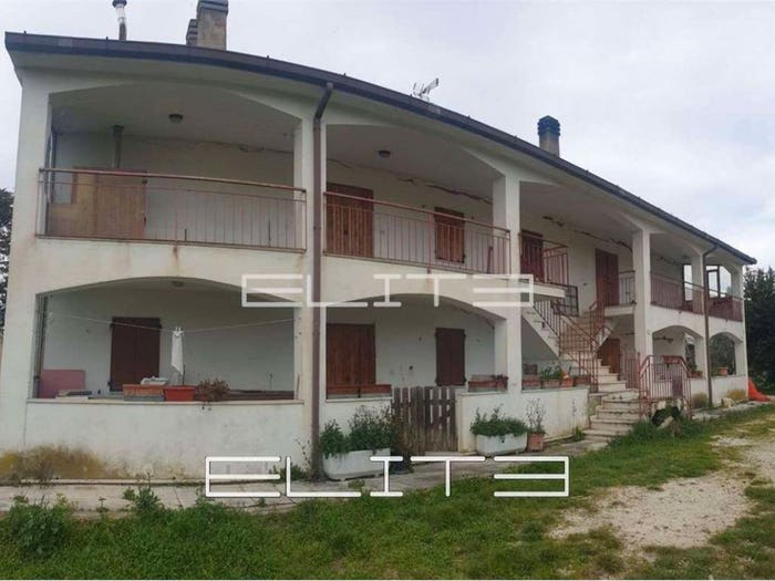 Casa monolocale in vendita in Giuseppe Garibaldi, Centro, Camerata Picena