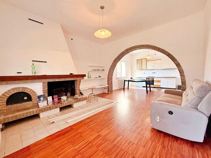 Casa con 5 locali in vendita in Via Sauro Babini, Roncalceci Longana, Ravenna