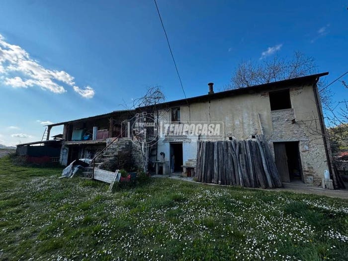 Casa trilocale in vendita in via Porcareccia, Vacri