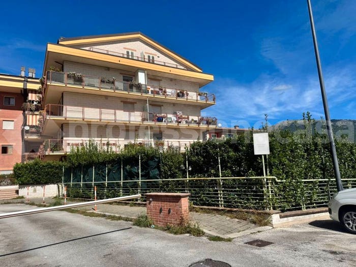 Appartamento bilocale in vendita in viale dei pentri, Centro, Isernia