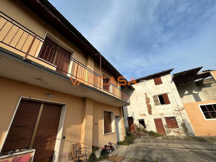 Casa con 6 locali in vendita in VIA VITTORIO EMANUELE II, Fontanella