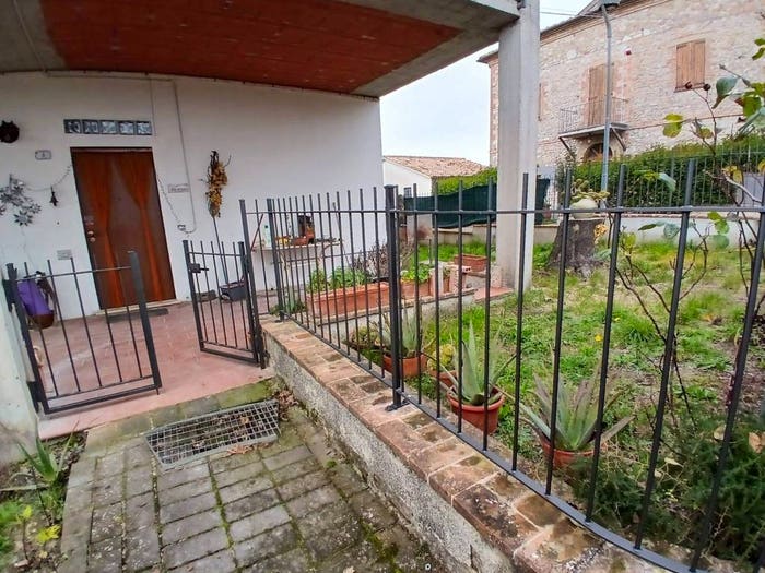 Casa trilocale in vendita in Sismano, Avigliano Umbro