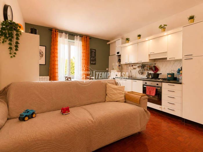 Appartamento bilocale in vendita in Via Valcamonica, Violino, Brescia