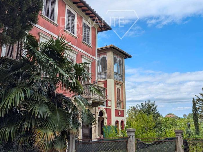 Appartamento con 6 locali in vendita in Casamaggiore, Castiglione del Lago