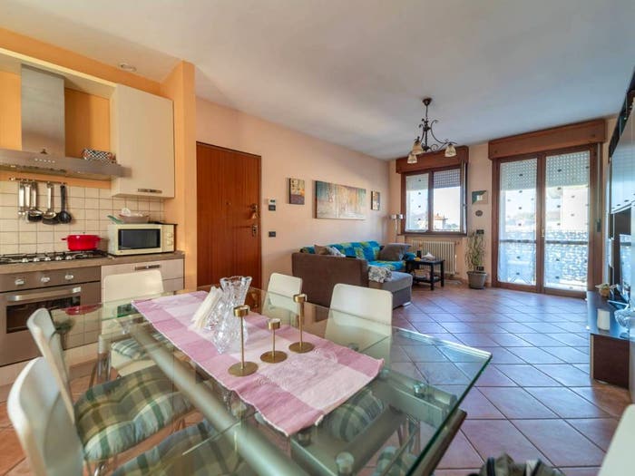 Appartamento trilocale in vendita in Via Palmiro Togliatti, Ponte Taro, Fontevivo